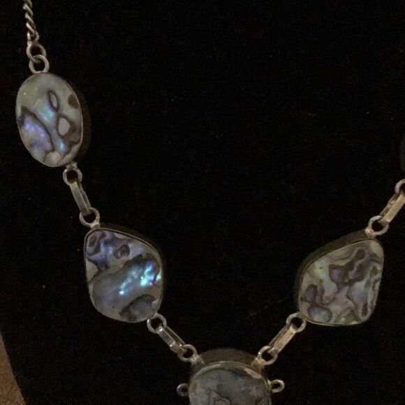 Necklace and bracelet set abalone shell from estate sale in New Orleans - Picture 3 of 6